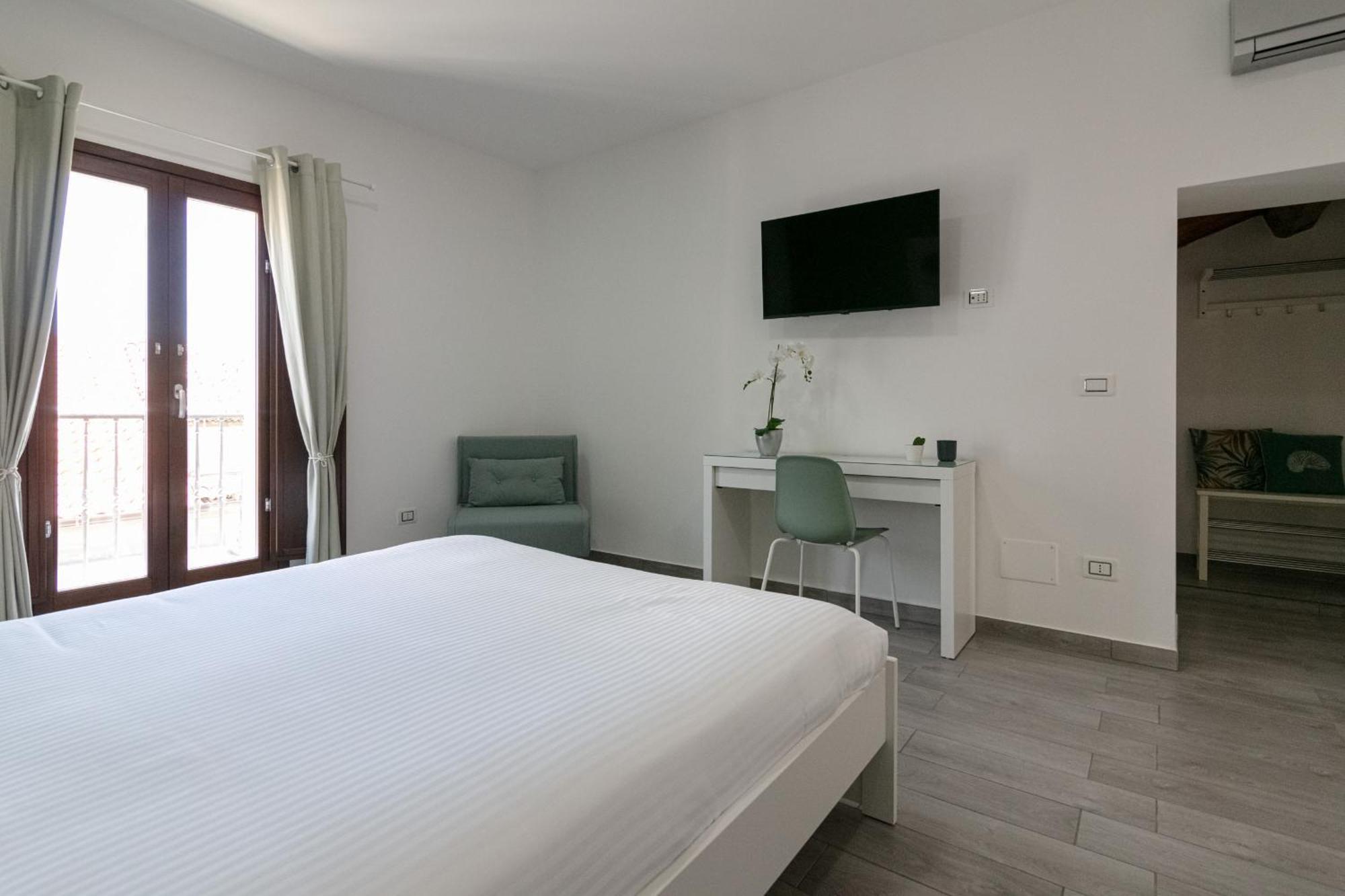 Dea Apartrooms Termoli Εξωτερικό φωτογραφία