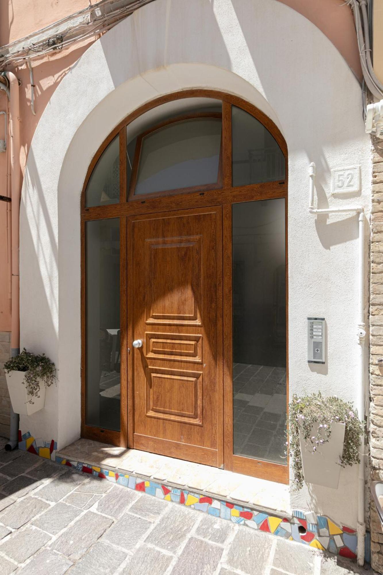 Dea Apartrooms Termoli Εξωτερικό φωτογραφία